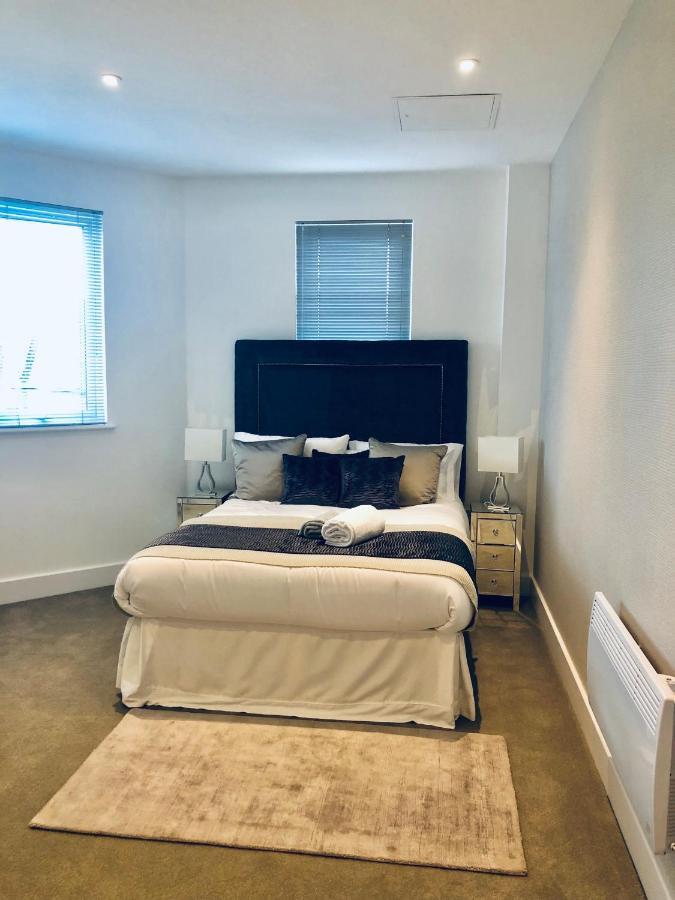 Snapos Luxury Serviced Apartment - Meridian House Bedford Exterior photo