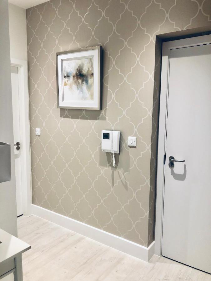 Snapos Luxury Serviced Apartment - Meridian House Bedford Exterior photo